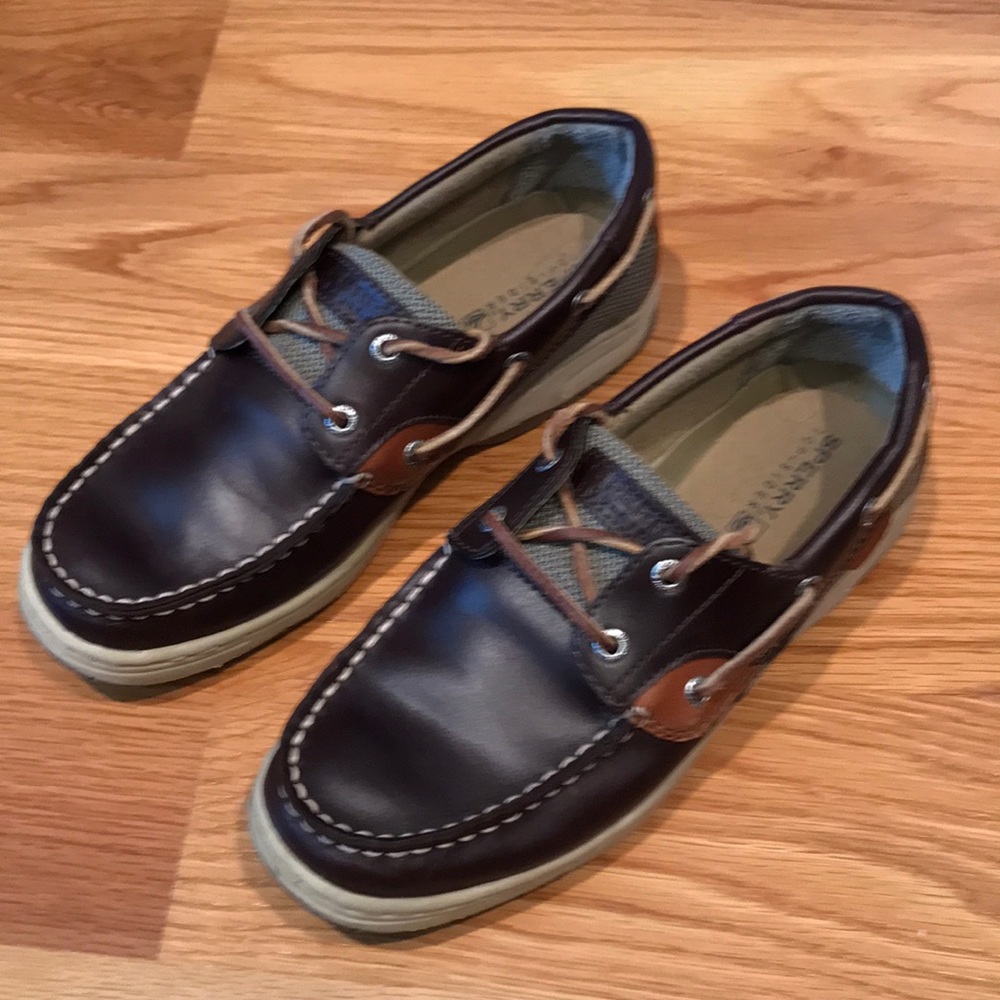Sperry Bluefish shoes boys 4.5 M
